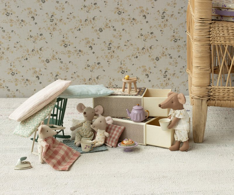 maileg mouse in boxes