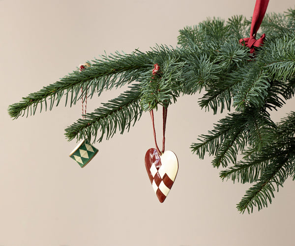 　　XMAS　DECORATION　HEART Wedding Heart Ornament | Old World Christmas™
