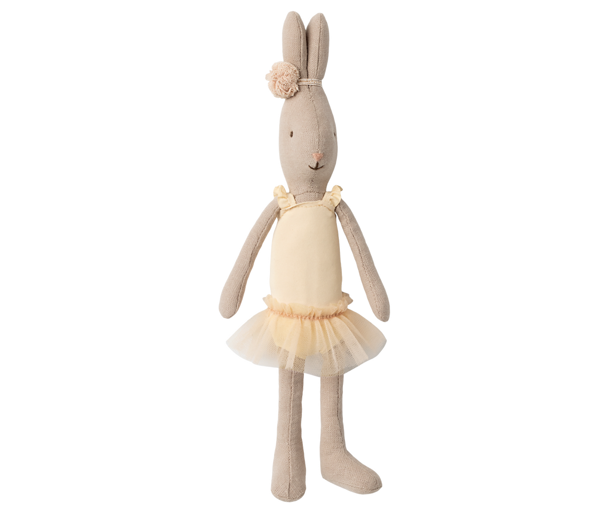 cream rabbit dress up Cream the Rabbit Costume Guide
