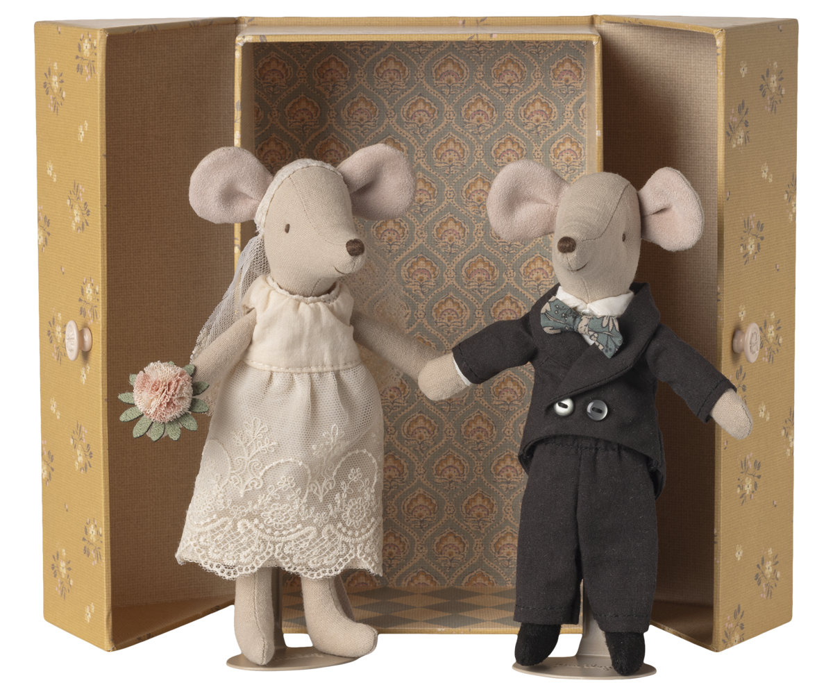 Wedding mice couple in box, Mum and dad - Maileg USA