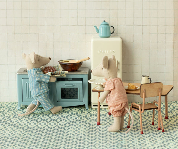 【希少】Maileg メイレグ 75cm 超特大うさぎ 青ワンピース　タグ付き Kitchen, Mouse - Blue - Maileg USA