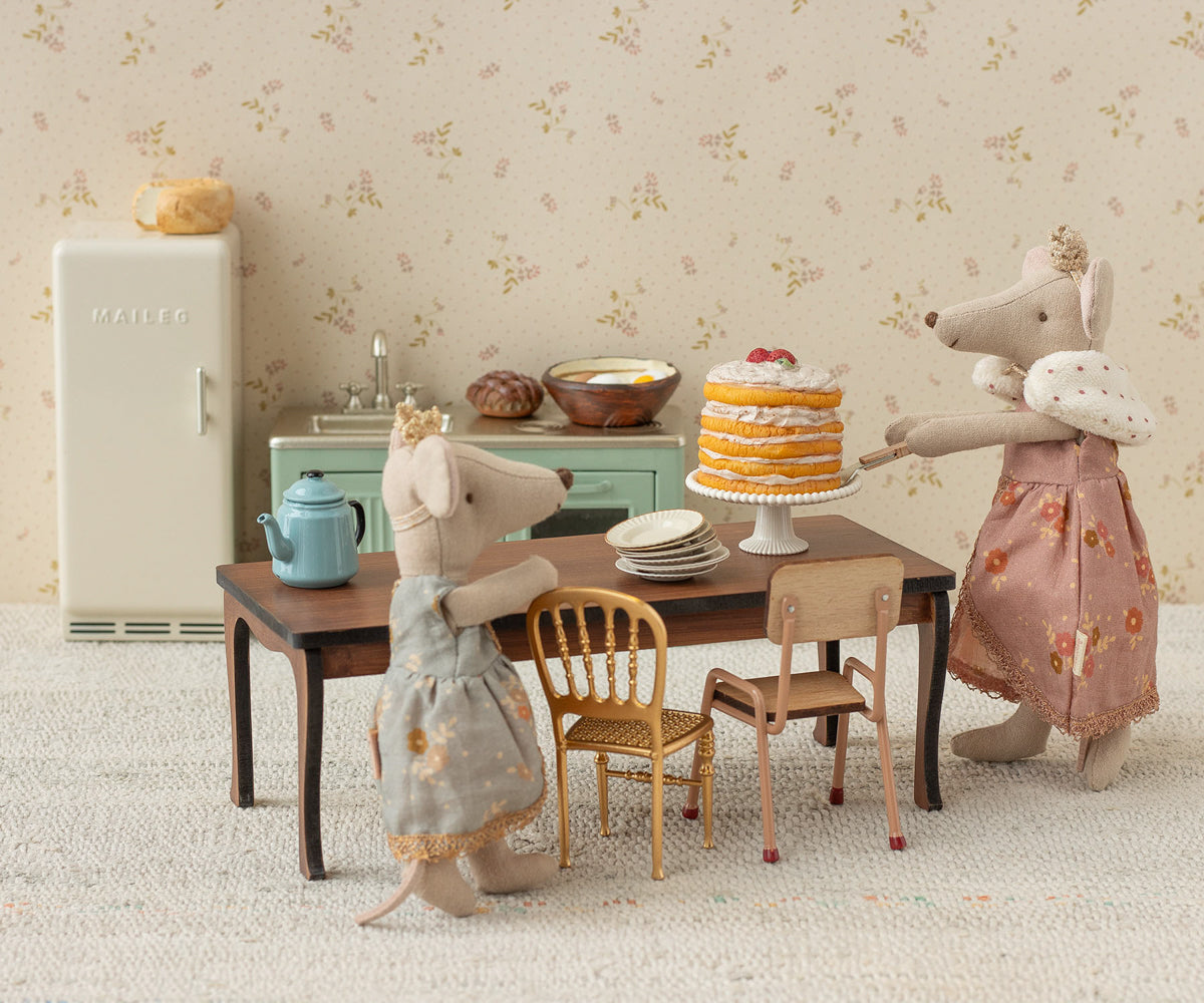Long dining table, Mouse - Maileg USA