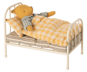 Bedtime for Teddy Junior