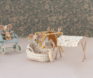 Carry cot for Baby Mouse